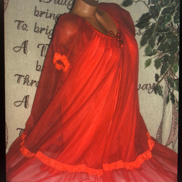 Vintage Peignoir Tosca Of California Red Nylon - Picture 4 of 8